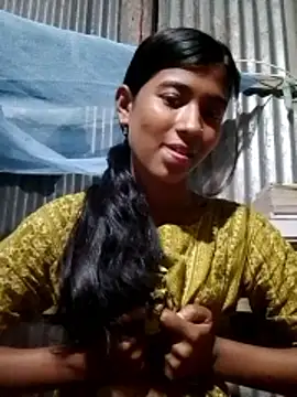 Snapshot of Cute-Tanisa- chatting on 05-25-26, 08:53 Cute-Tanisa- online show from 05-25-26, 08:53
