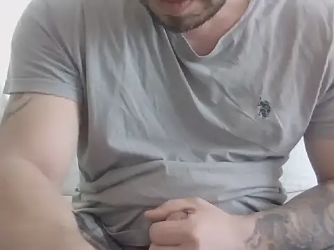 Snapshot of hessds34 chatting on 02-11-26, 11:48 hessds34 online show from 02-11-26, 11:48