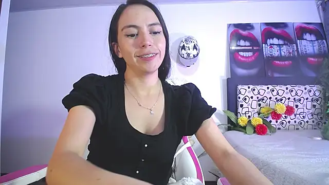 Snapshot of lika_little0 chatting on 05-06-26, 12:52 lika little0 online show from 05-06-26, 12:52