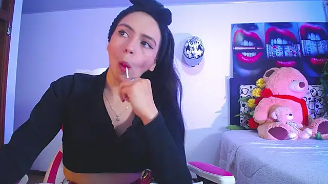Snapshot of lika_little0 chatting on 05-23-26, 12:27 lika little0 online show from 05-23-26, 12:27
