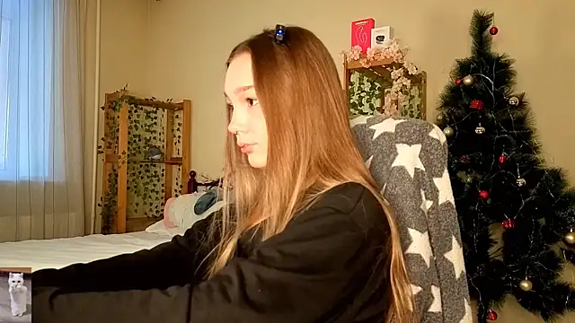 Snapshot of HoneyComfy chatting on 02-15-26, 11:08 HoneyComfy online show from 02-15-26, 11:08