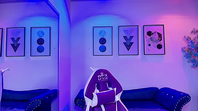 Maddie T18 online show from 03-30-26, 11:44