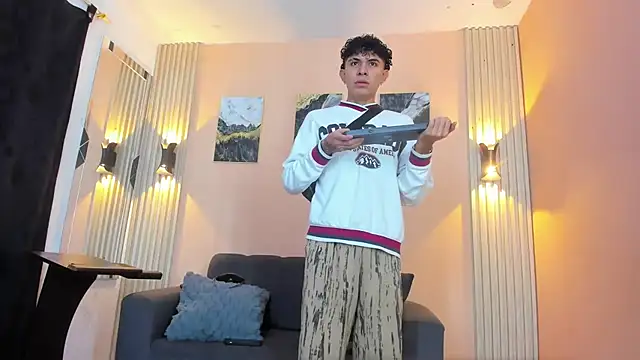 DesiresOfOlympus  online show from 03-30-26, 07:15