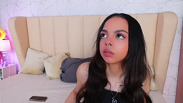 BambiRoses online show from 04-07-26, 07:09