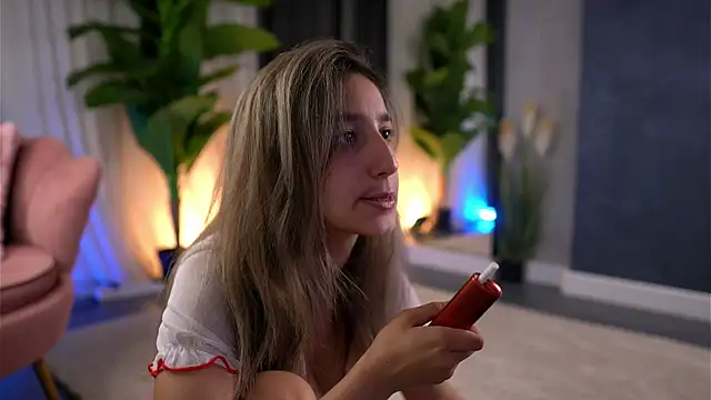 JullyFox online show from 06-05-26, 10:43