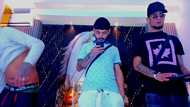 Snapshot of the_knights_of_the_night chatting on 02-03-26, 04:32 the knights of the night online show from 02-03-26, 04:32