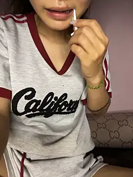 siting00 online show from 04-07-26, 01:44