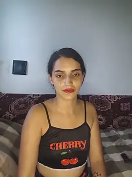 Snapshot of SoniaMoonnnnn chatting on 06-09-26, 06:19 SoniaMoonnnnn online show from 06-09-26, 06:19