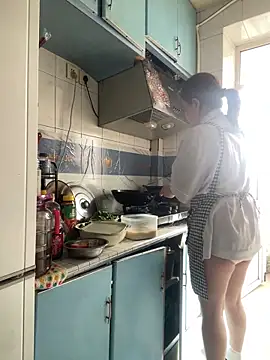 Youyou 12 online show from 03-26-26, 01:01