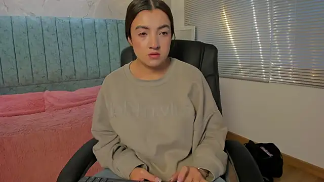 Tara Parker online show from 02-11-26, 12:10