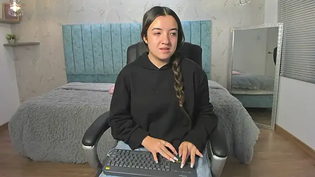 Tara Parker online show from 02-24-26, 12:25