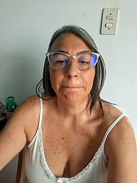 Snapshot of katy_randy1 chatting on 05-12-26, 06:27 katy randy1 online show from 05-12-26, 06:27