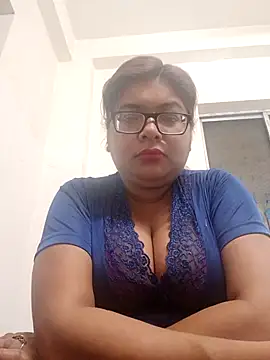 Elie Hallway online show from 03-07-26, 06:49