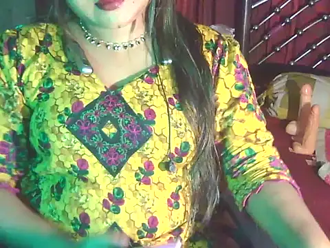 Snapshot of Nusrat_Faria chatting on 05-02-26, 09:31 Nusrat Faria online show from 05-02-26, 09:31