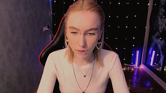 Snapshot of crybambi chatting on 02-12-26, 07:03 crybambi online show from 02-12-26, 07:03