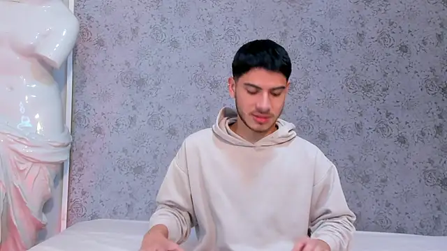 Apolo Gray online show from 02-05-26, 04:50