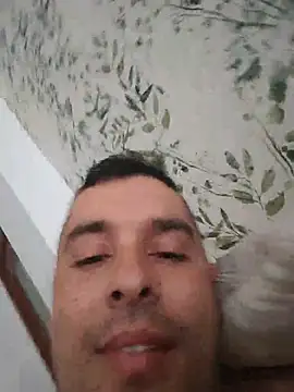 Snapshot of laparejaideal08 chatting on 05-28-26, 11:02 laparejaideal08 online show from 05-28-26, 11:02