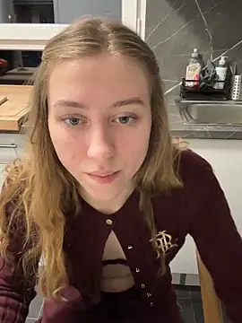 romyxxs online show from 03-08-26, 06:55