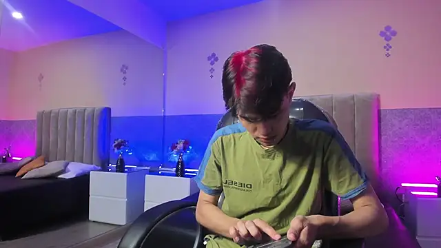 Derek Sinn online show from 03-29-26, 01:11