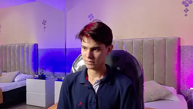 Derek Sinn online show from 04-04-26, 07:55