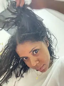 LIA PARKERR online show from 02-21-26, 12:11