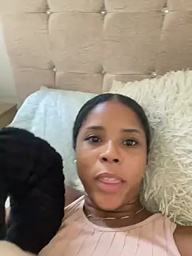 LIA PARKERR online show from 03-26-26, 07:41