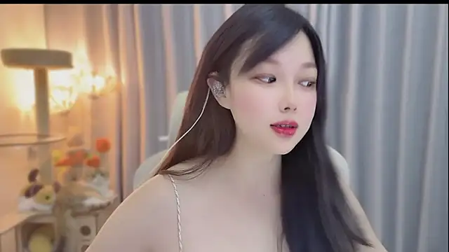 Yumi yuni online show from 06-05-26, 12:22