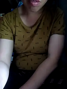 hot-luna- online show from 04-13-26, 10:10