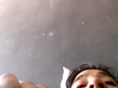 Yankoloco92 online show from 06-04-26, 07:42