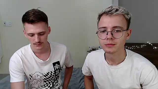 Snapshot of NikiKerryCum chatting on 02-05-26, 03:05 NikiKerryCum online show from 02-05-26, 03:05