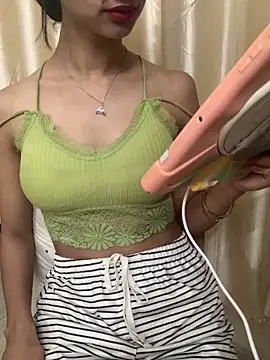 HEENA-STRIP online show from 03-19-26, 05:00