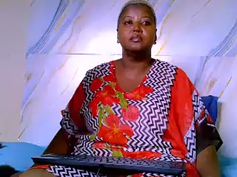 Snapshot of treasure_hunny chatting on 03-01-26, 07:43 treasure hunny online show from 03-01-26, 07:43