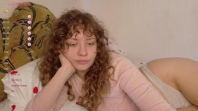 Snapshot of Milounee chatting on 03-12-26, 08:42 Milounee online show from 03-12-26, 08:42