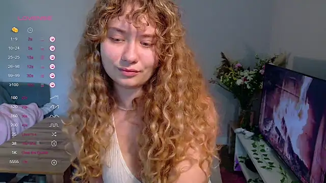 Snapshot of Milounee chatting on 05-21-26, 08:10 Milounee online show from 05-21-26, 08:10