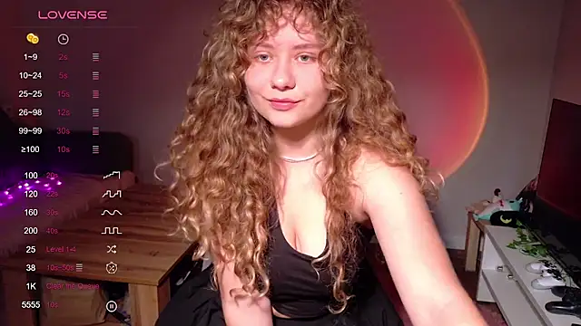 Milounee online show from 06-19-26, 04:22