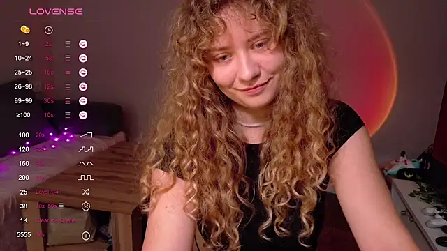 Milounee online show from 06-20-26, 08:17