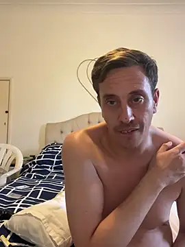 malcolm2334 online show from 07-06-26, 06:43
