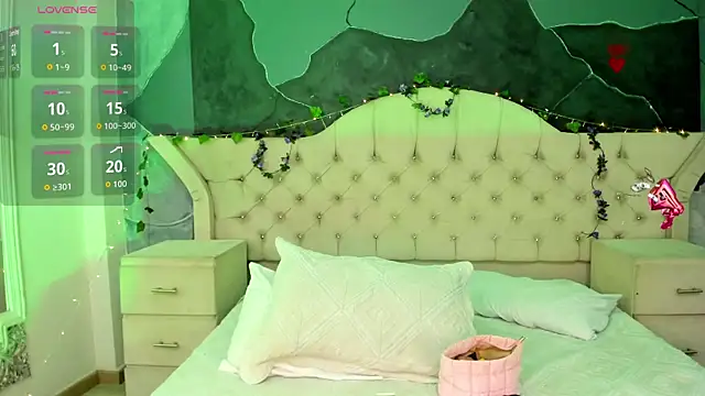 JazminRusso  online show from 04-02-26, 05:16