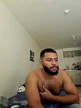 Snapshot of KLEYTON33 chatting on 03-03-26, 04:24 KLEYTON33 online show from 03-03-26, 04:24