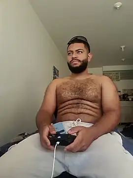 Snapshot of KLEYTON33 chatting on 03-04-26, 09:43 KLEYTON33 online show from 03-04-26, 09:43