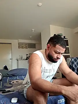 Snapshot of KLEYTON33 chatting on 03-05-26, 04:14 KLEYTON33 online show from 03-05-26, 04:14