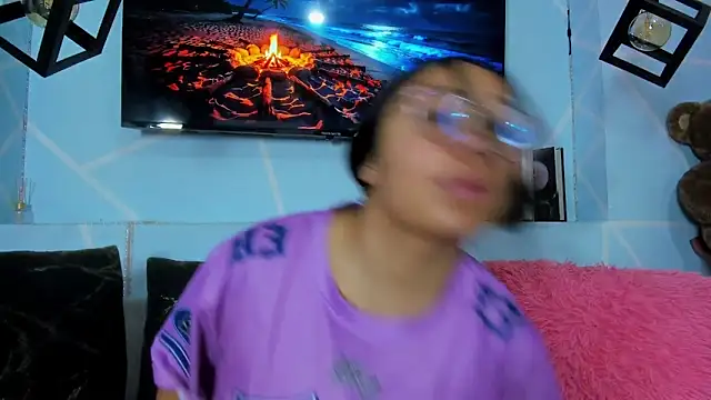 amy noa online show from 04-10-26, 12:38