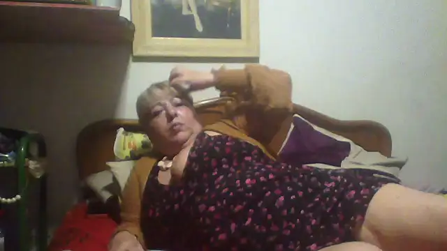 Snapshot of bialoba7 chatting on 07-05-26, 10:39 bialoba7 online show from 07-05-26, 10:39