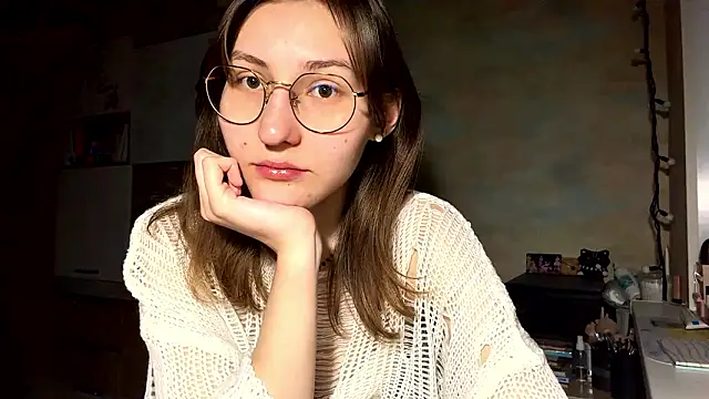 Snapshot of Miaaa_Moon chatting on 02-07-26, 04:33 Miaaa Moon online show from 02-07-26, 04:33