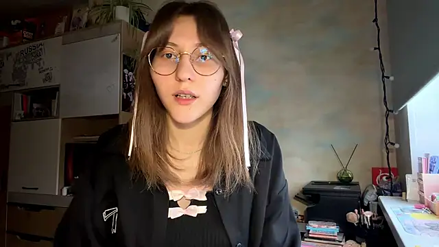 Snapshot of Miaaa_Moon chatting on 03-06-26, 01:18 Miaaa Moon online show from 03-06-26, 01:18