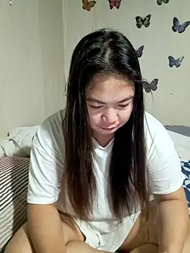 Snapshot of Zyramae_25 chatting on 07-19-26, 04:22 Zyramae 25 online show from 07-19-26, 04:22