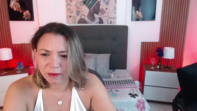 Snapshot of milfsecret69 chatting on 05-13-26, 10:56 milfsecret69 online show from 05-13-26, 10:56
