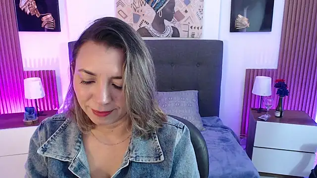 Snapshot of milfsecret69 chatting on 05-14-26, 11:06 milfsecret69 online show from 05-14-26, 11:06