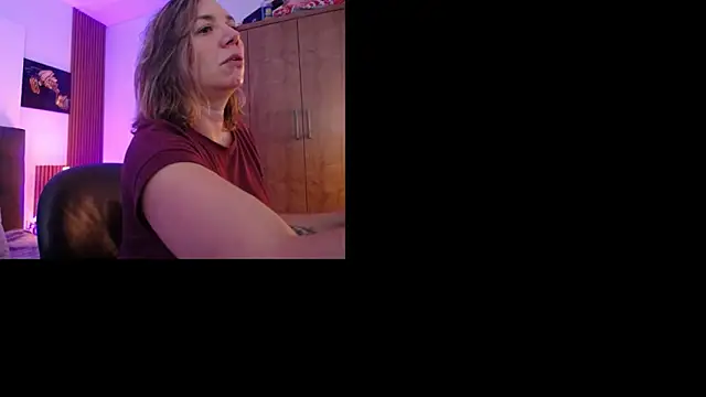 Snapshot of milfsecret69 chatting on 05-22-26, 10:54 milfsecret69 online show from 05-22-26, 10:54