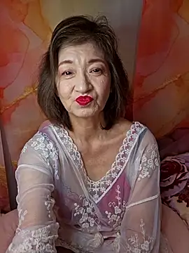 Snapshot of URAN429 chatting on 04-23-26, 05:26 URAN429 online show from 04-23-26, 05:26